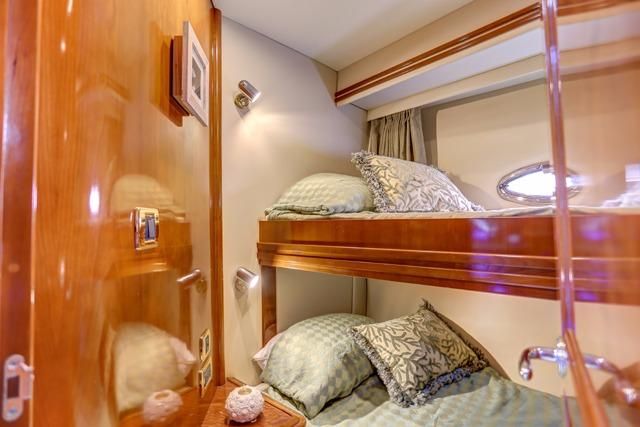 3rd Stateroom bunk beds