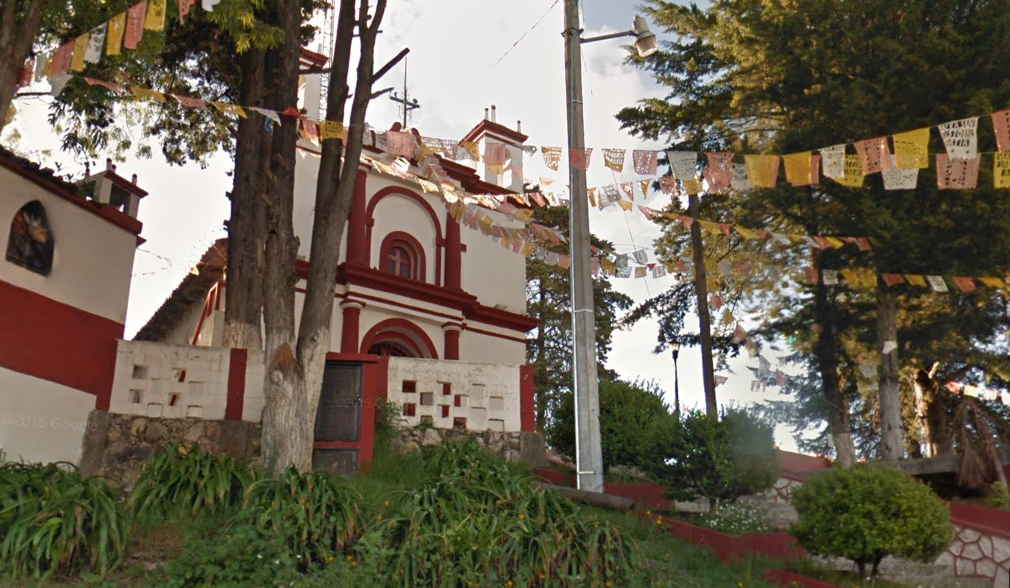 Bob LaGarde - Road trip through Central America - Iglesia overlooking San Cristobal