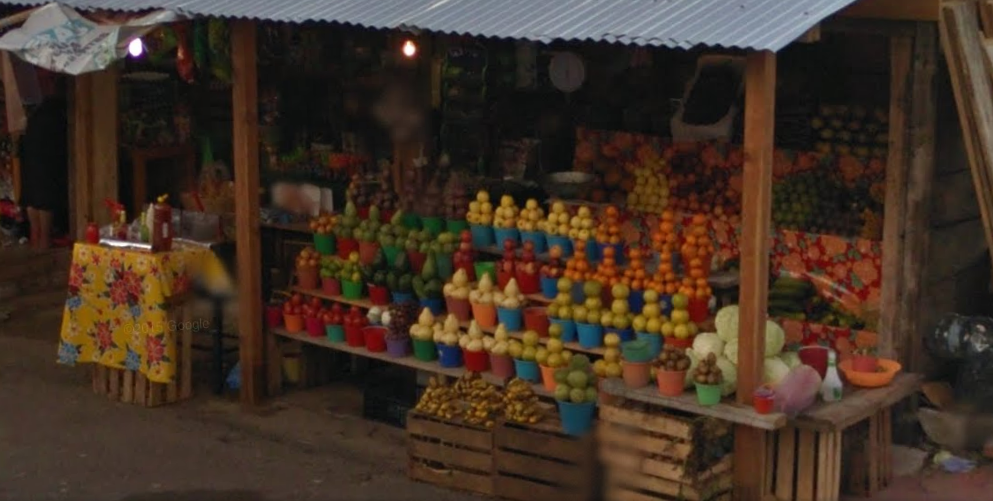 Bob LaGarde - Road trip through Central America - Roadside Fruit Stand near Comitan in Chiapas, Mexico